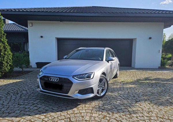 Audi A4 cena 128900 przebieg: 49000, rok produkcji 2020 z Błonie małe 407